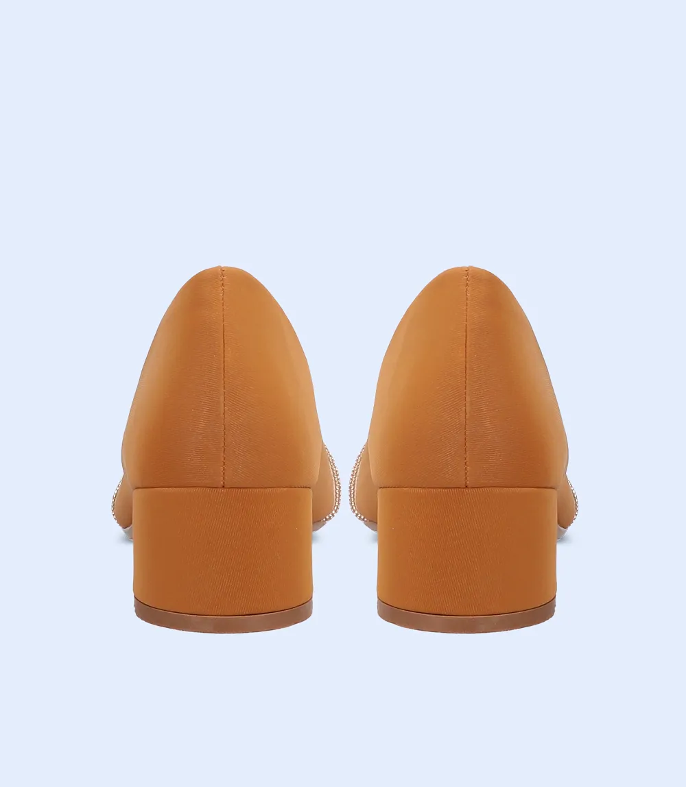 BW8624-TAN-Women Casual Court Shoes