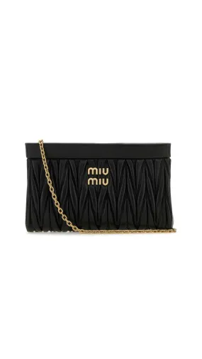 Matelassé Chain-Linked Shoulder Bag – Black