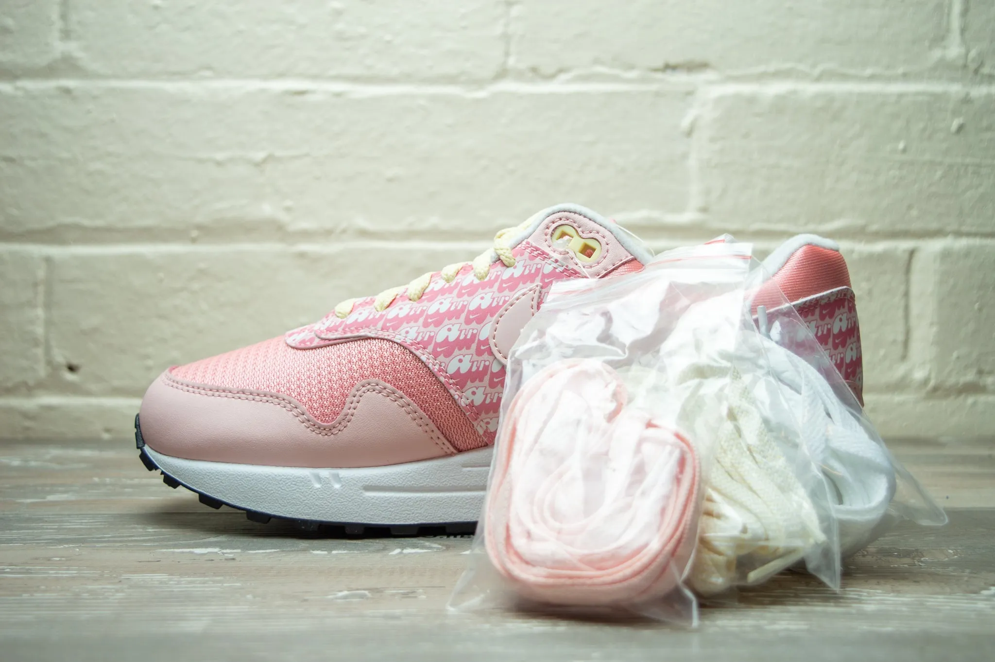 Nike Air Max 1 Premium Strawberry Lemonade CJ0609 600