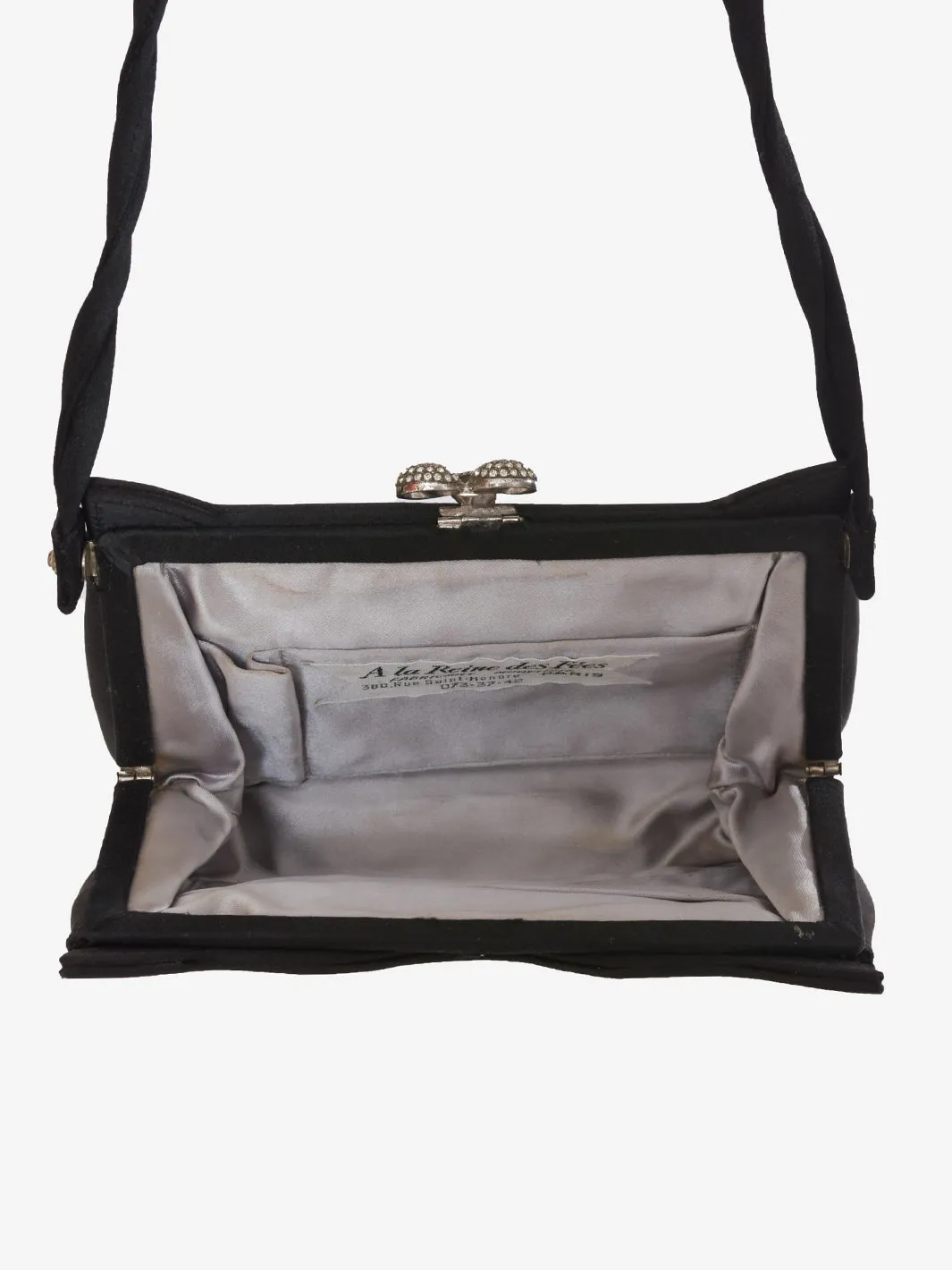 Shoulder bag in black satin