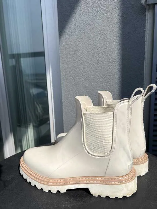 STORMY RAINBOOTS IN IVORY PATENT STELLA - re:vita